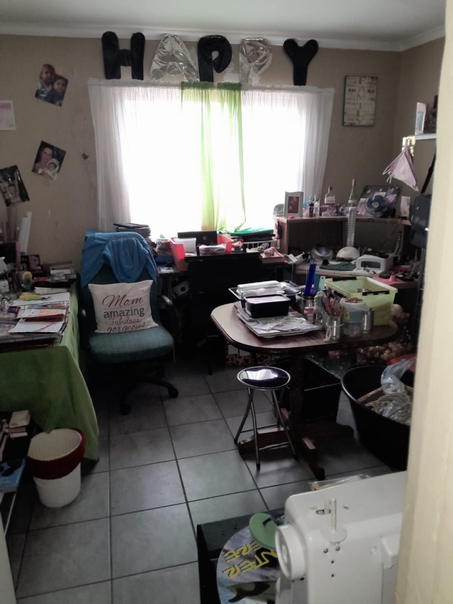 3 Bedroom Property for Sale in Heuwelkruin Eastern Cape